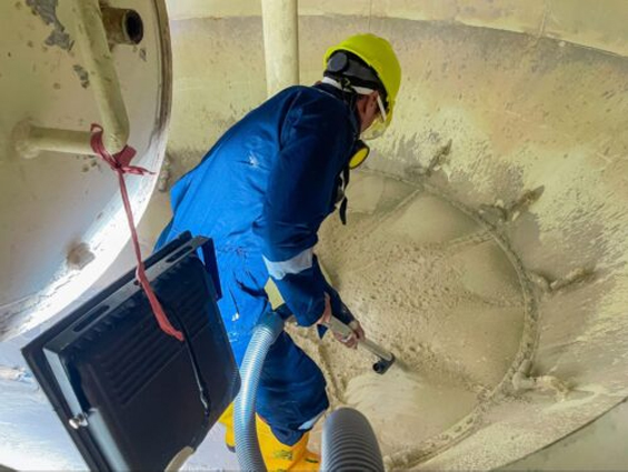 Water Tank Cleaning Service in Dubai UAE <br> Trusted, Certified & Professional Solutions